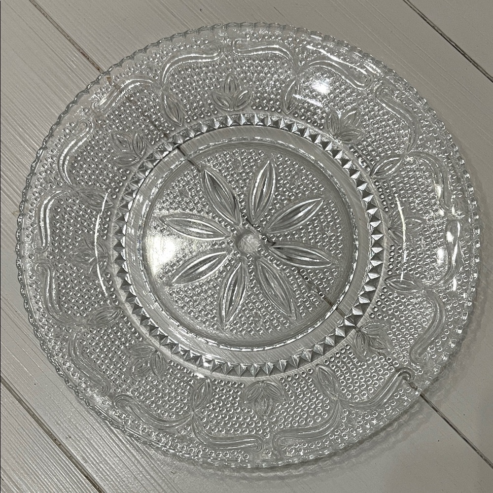 Federal Glass Heritage Vintage  Clear Glass Dinner Plate
